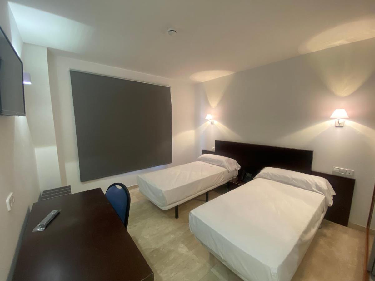 Cityexpress Hotel San Fernando - Carcaixent Exterior photo